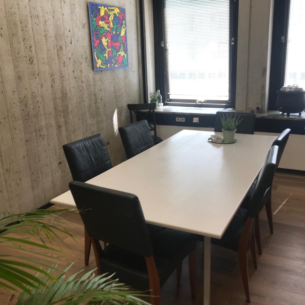 Vergaderen met privacy in de ruimte van ChoPain in Carbon6 in Heerlen